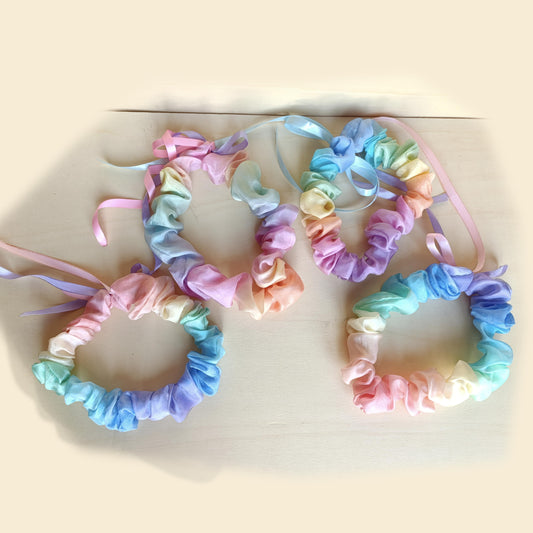 Couronne d’anniversaire arc-en-ciel Waldorf feutrée, couronne en feutre deux en un.