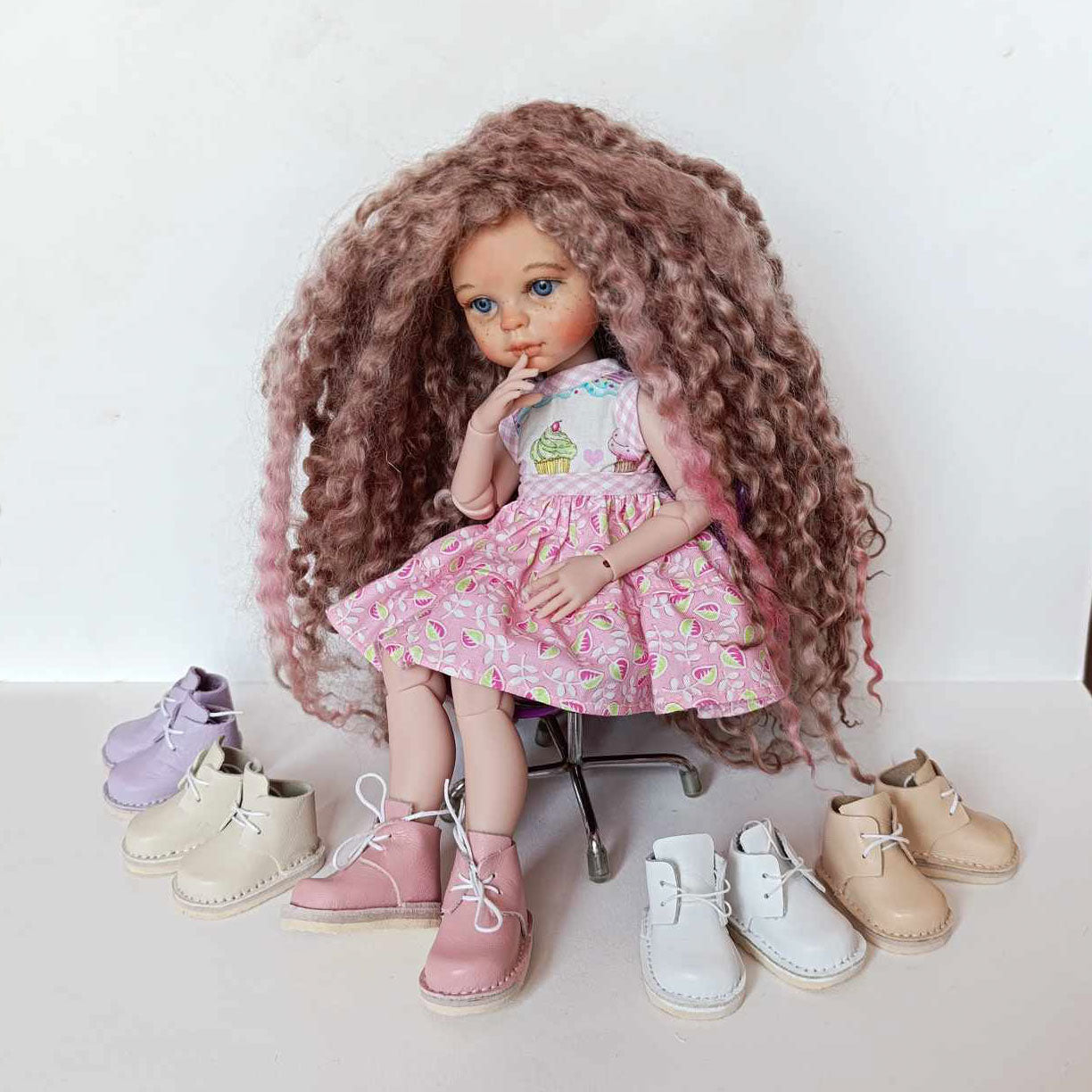 Scarpe da bambola stivali per Paola Reina