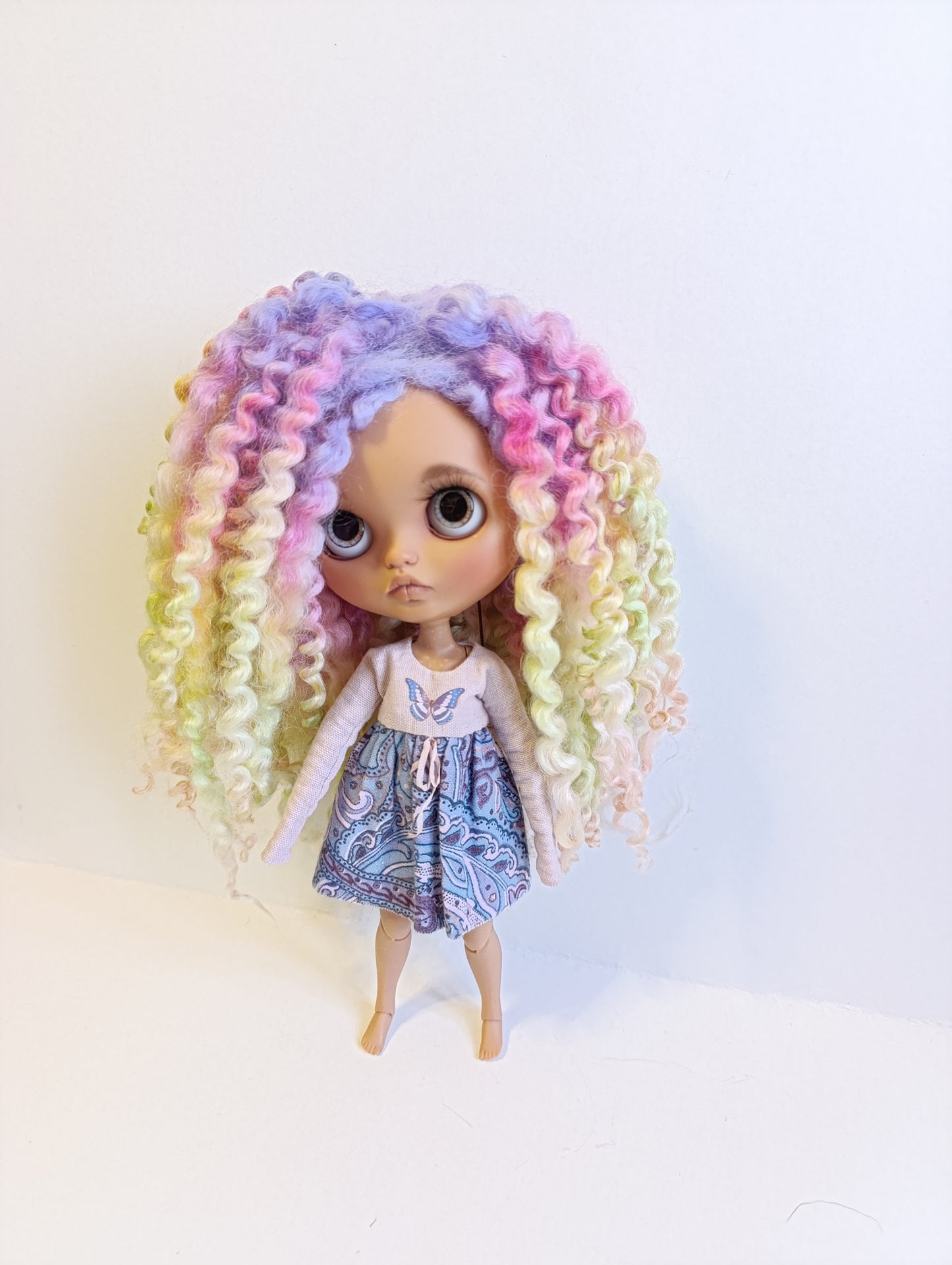 Blythe poupée cheveux complet perruque cuir chevelu de laine de mouton serrures ombre cheveux 3 couleurs.