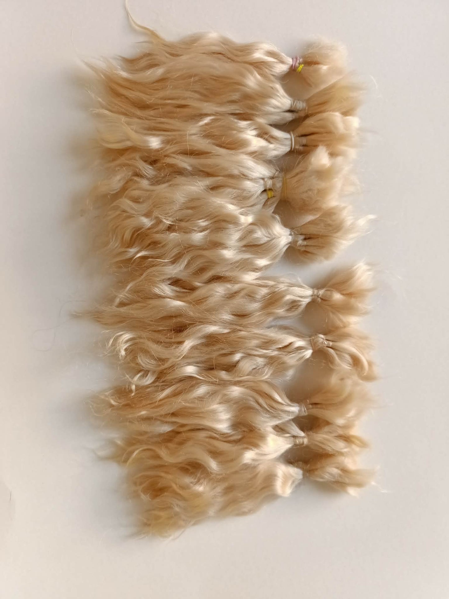 Mohair Combed locks baby blonde N040 for reroot