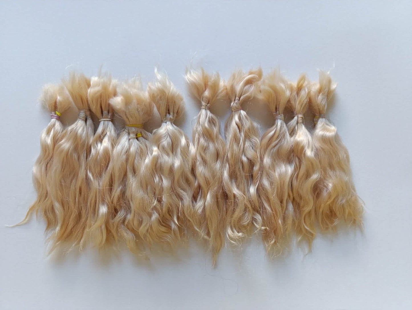 Mohair Combed locks baby blonde N040 for reroot