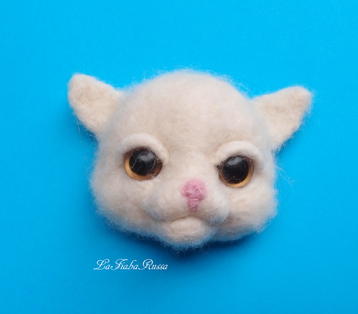 cat brooch Needle felted white - Brooch or magnet