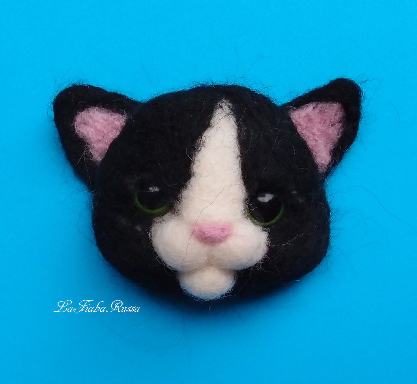 cat brooch Needle felted black and white - Brooch or magnet