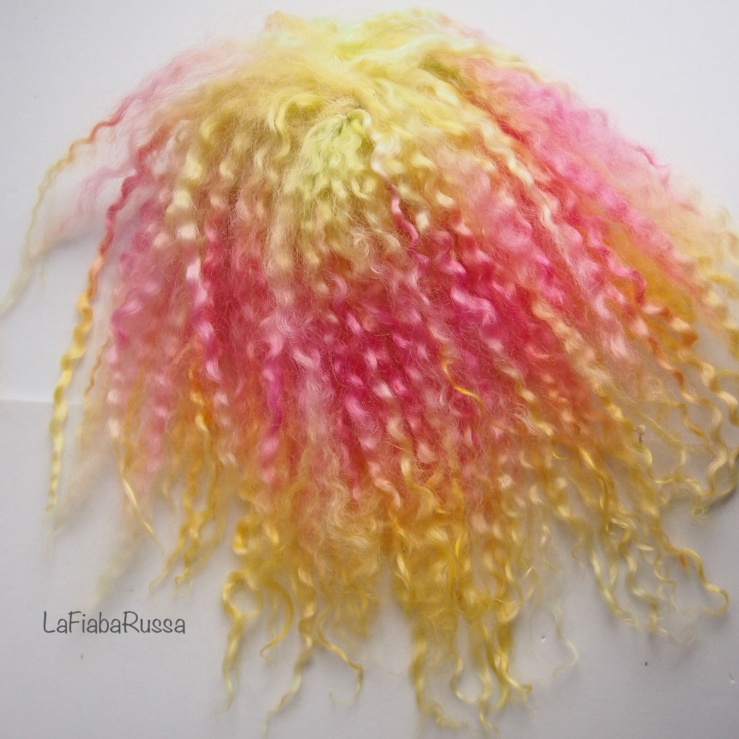 Parrucca completa per capelli bambola Blythe cuoio capelluto da ciocche di lana di pecora capelli ombre 3 colori.